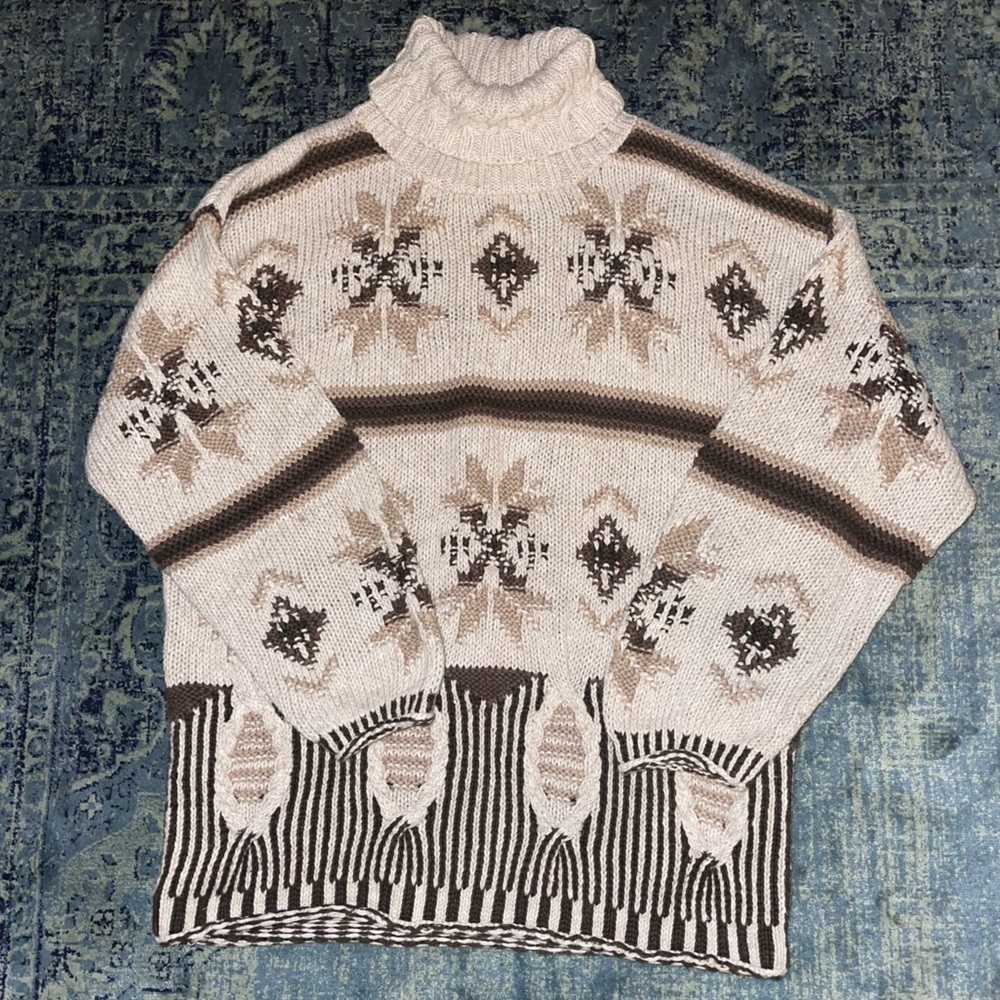 Hand Knit New York Style Sweater L